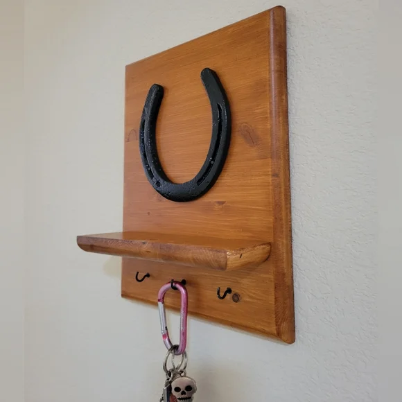 Rustic Horseshoe Wall Key Hook - Picture 3 of 3